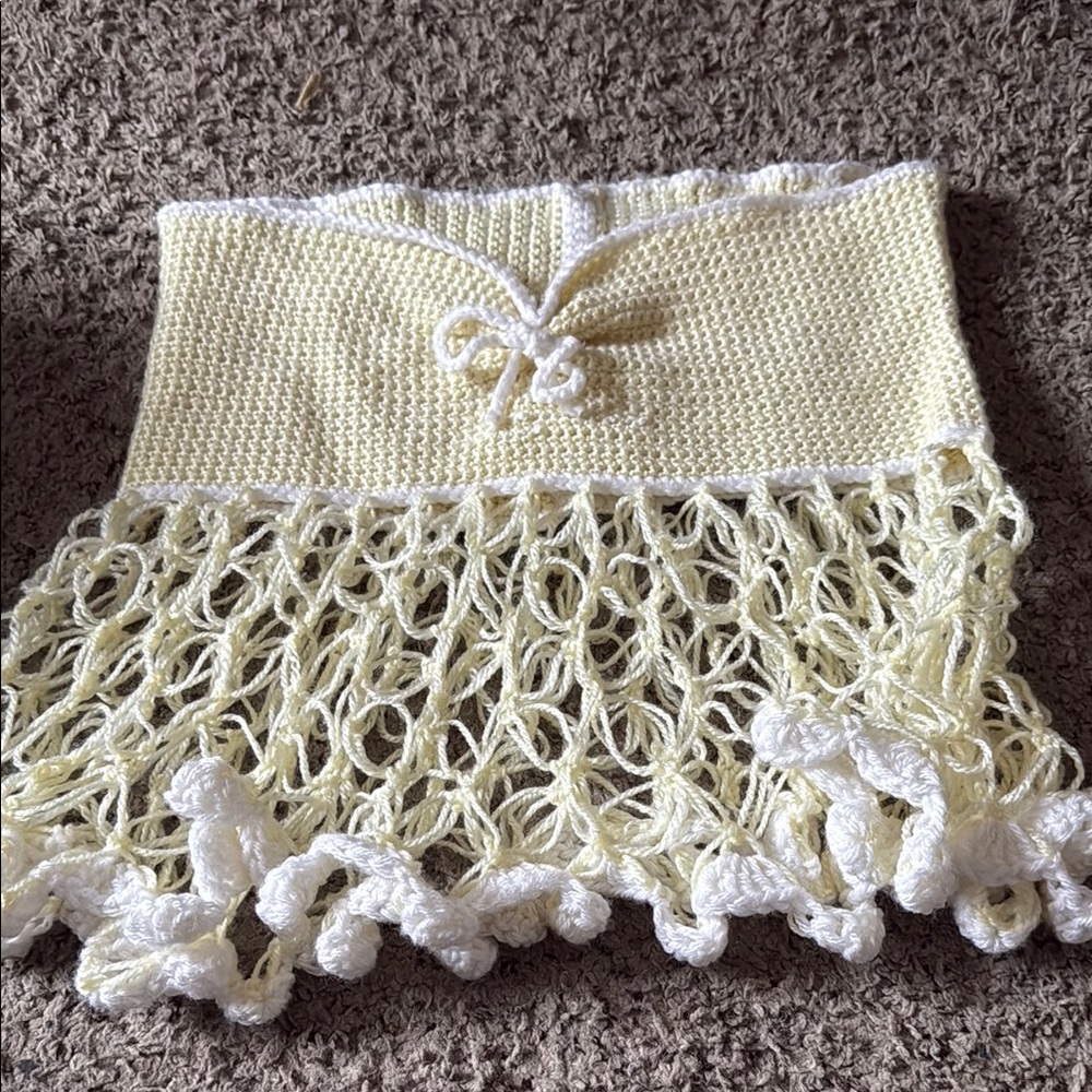 Crochet Knit top in Yellow and White